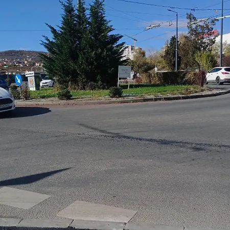 Cozy East-side 아파트 *